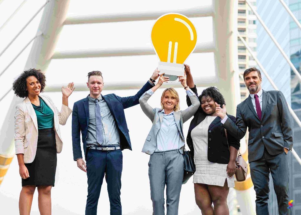 Define Linchpin, Linchpin Meaning, Linchpin Examples, Linchpin Synonyms