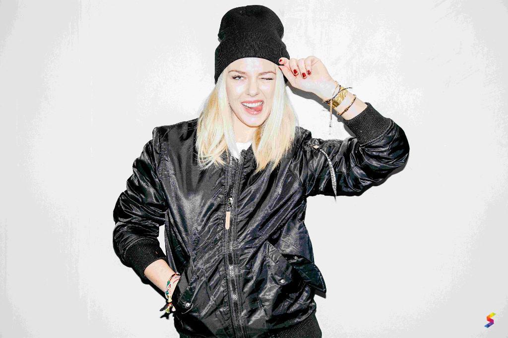 Define Jacket Jacket Meaning Jacket Examples Jacket Synonyms Jacket define-jacket-jacket-meaning-jacket-examples-jacket-synonyms-jacket