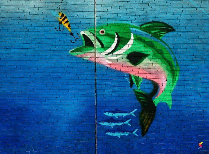 Define Lure, Lure Meaning, Lure Examples, Lure Synonyms, Lure Images
