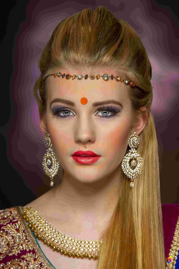 Female Guard Accused Of Jail Sex