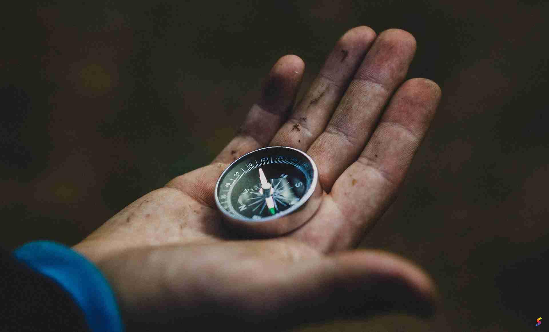 Define Navigate, Navigate Meaning, Navigate Examples, Navigate Synonyms