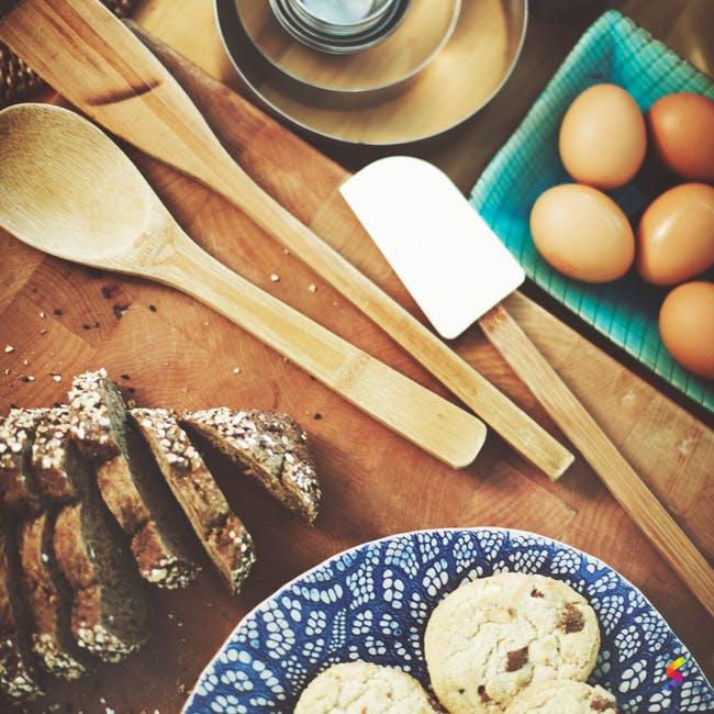 Define Spatula, Spatula Meaning, Spatula Examples, Spatula Synonyms