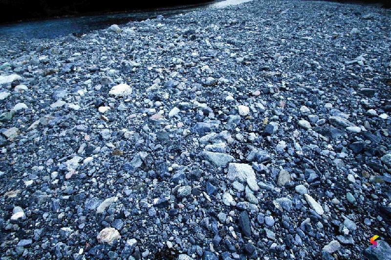 Define Gravel, Gravel Meaning, Gravel Examples, Gravel Synonyms, Gravel