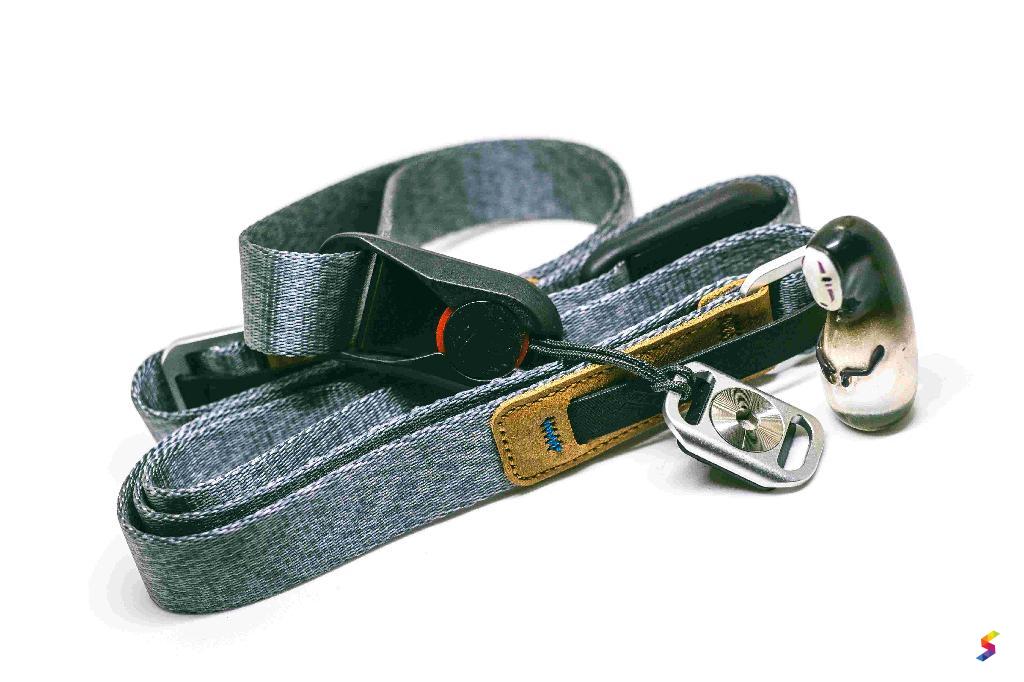 Define Strap, Strap Meaning, Strap Examples, Strap Synonyms, Strap